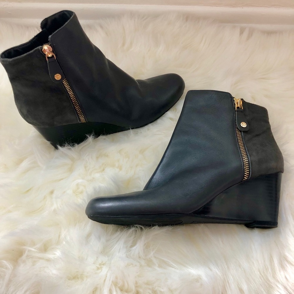 Isaac Mizrahi Live wedge ankle boots
